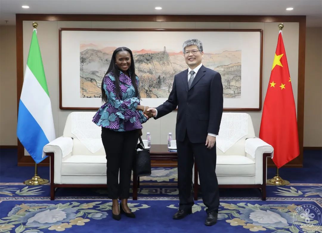 钟海东副署长会见塞拉利昂通信和技术创新部部长巴赫