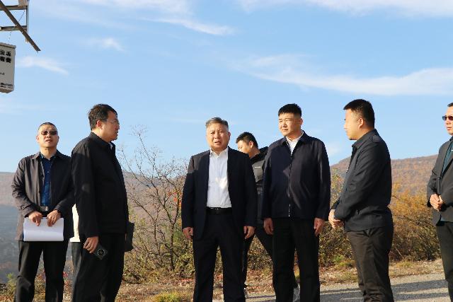 孔令杰调研尧都区自然资源实时监控系统运行情况_澎湃号·政务_澎湃新闻-The Paper
