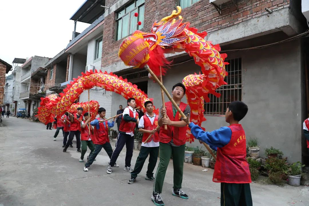 百善孝为先,重阳享健康 | 蕉城法院联合霍童镇兴贤村开展"关爱银龄