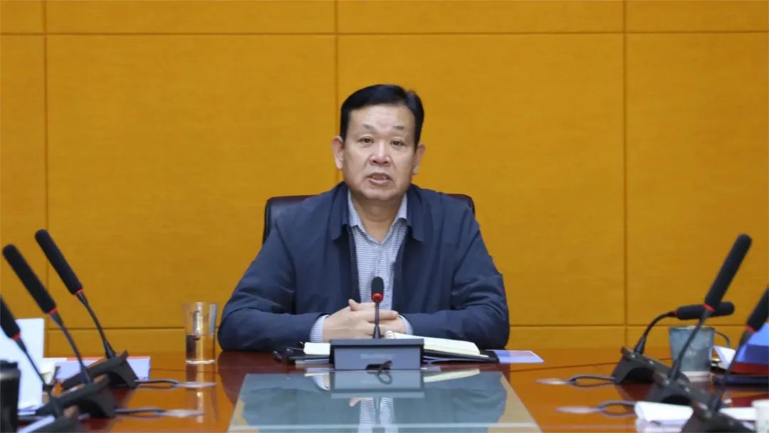 会议由高陵法院党组书记,院长刘运平主持,领导班子成员及相关部门负