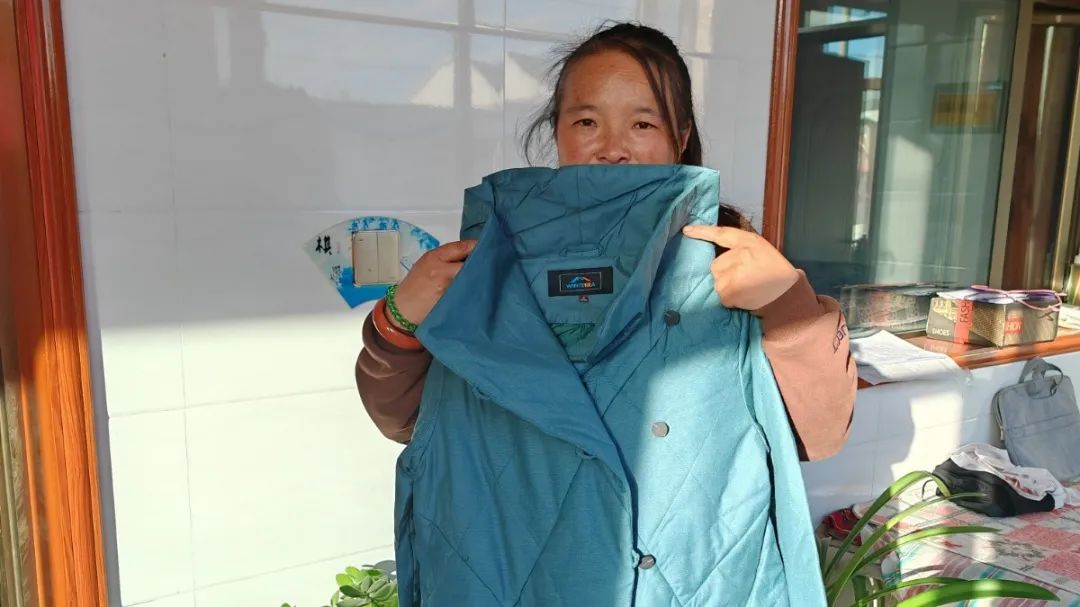 千里送棉衣津甘一家亲天津市蓟州区妇联古浪县妇联举行爱心棉服捐赠