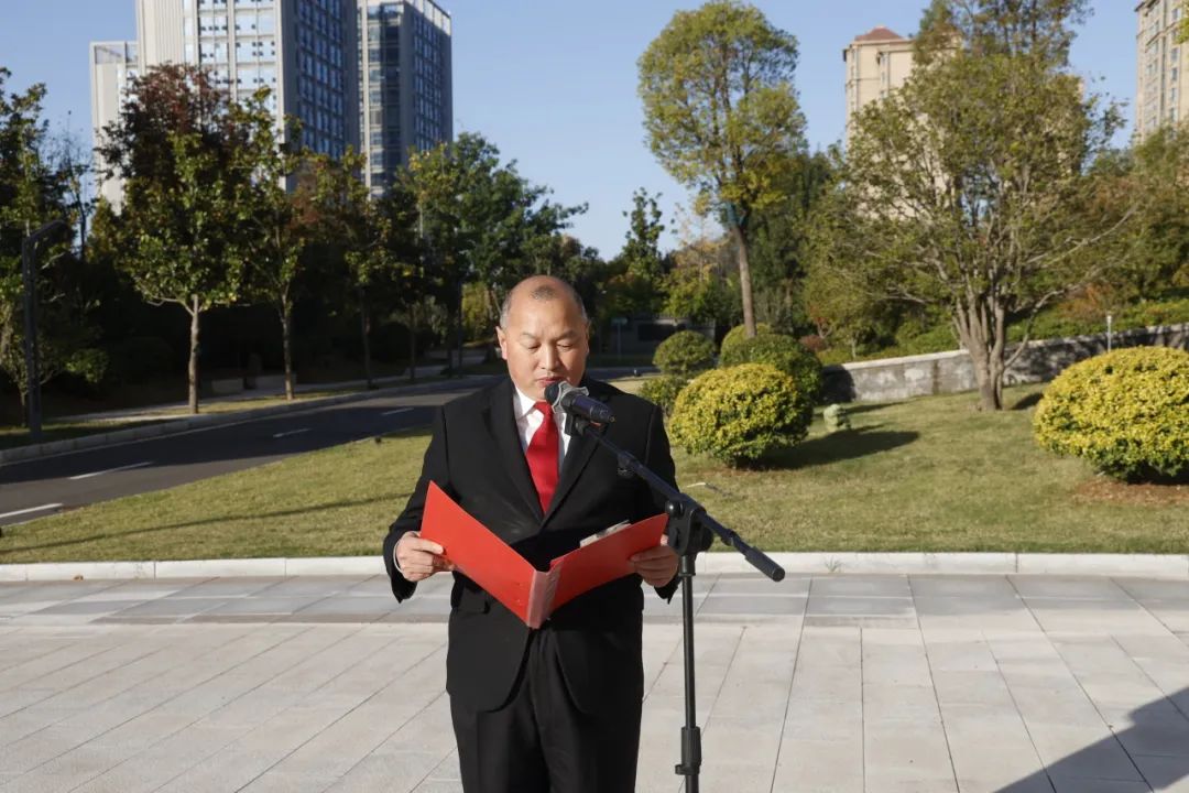 此次升国旗活动邀请常建军,周爱平,常传武,吕志浩,翟源皓,崔晓燕等6名