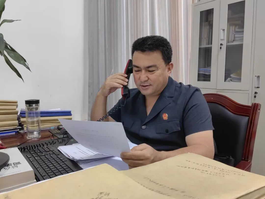 "我身边的鲍卫忠" | 爱算"时间账"的执行法官