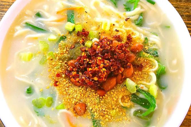 【食在老城】洛阳的秋天，适合见面，更适合吃面！