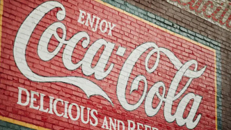 都在排斥碳酸饮料，但可口可乐越赚越多