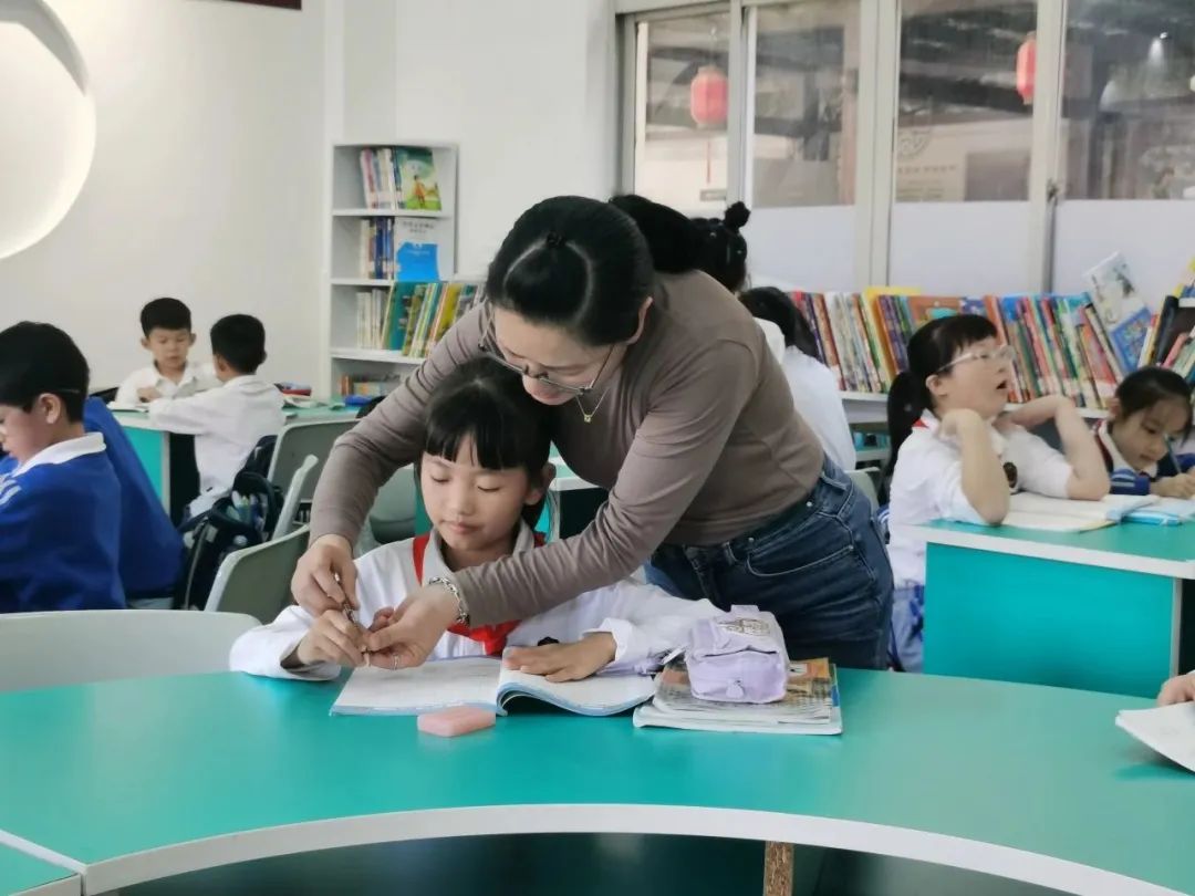 儿童友好|暖心午托，呵护成长——文成县实验小学午托服务纪实_澎湃号·政务_澎湃新闻-The Paper