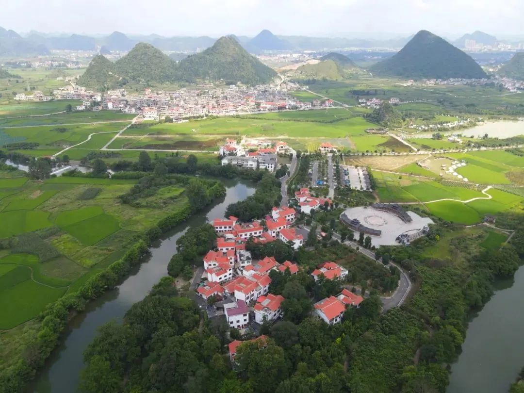 安顺平坝区全面推行河长制落实绿色发展理念