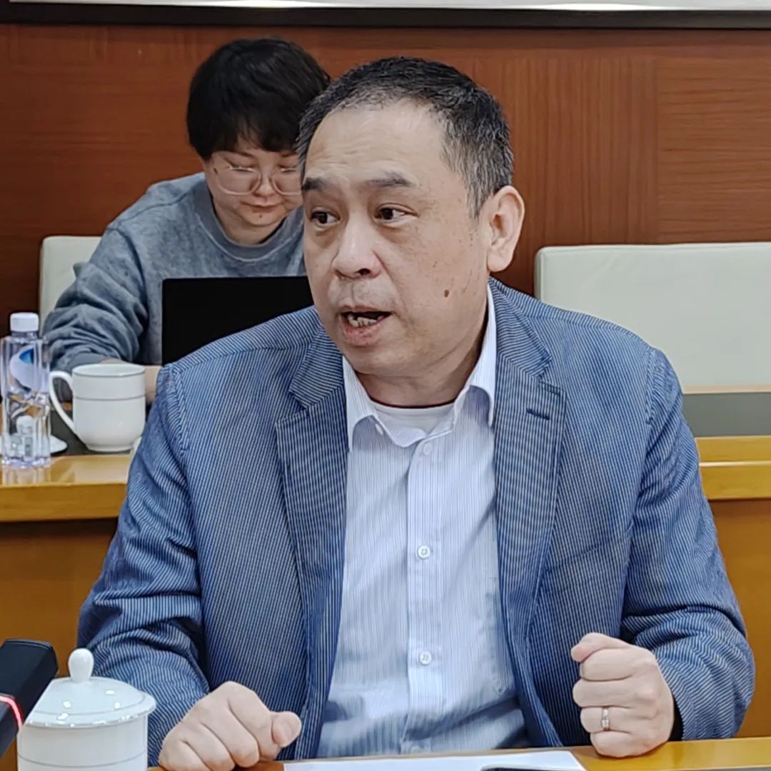 左右滑动查看更多会上,陶媛媛,施巍,董赟,舒云晖,钟跃崎,瞿子涵等委员