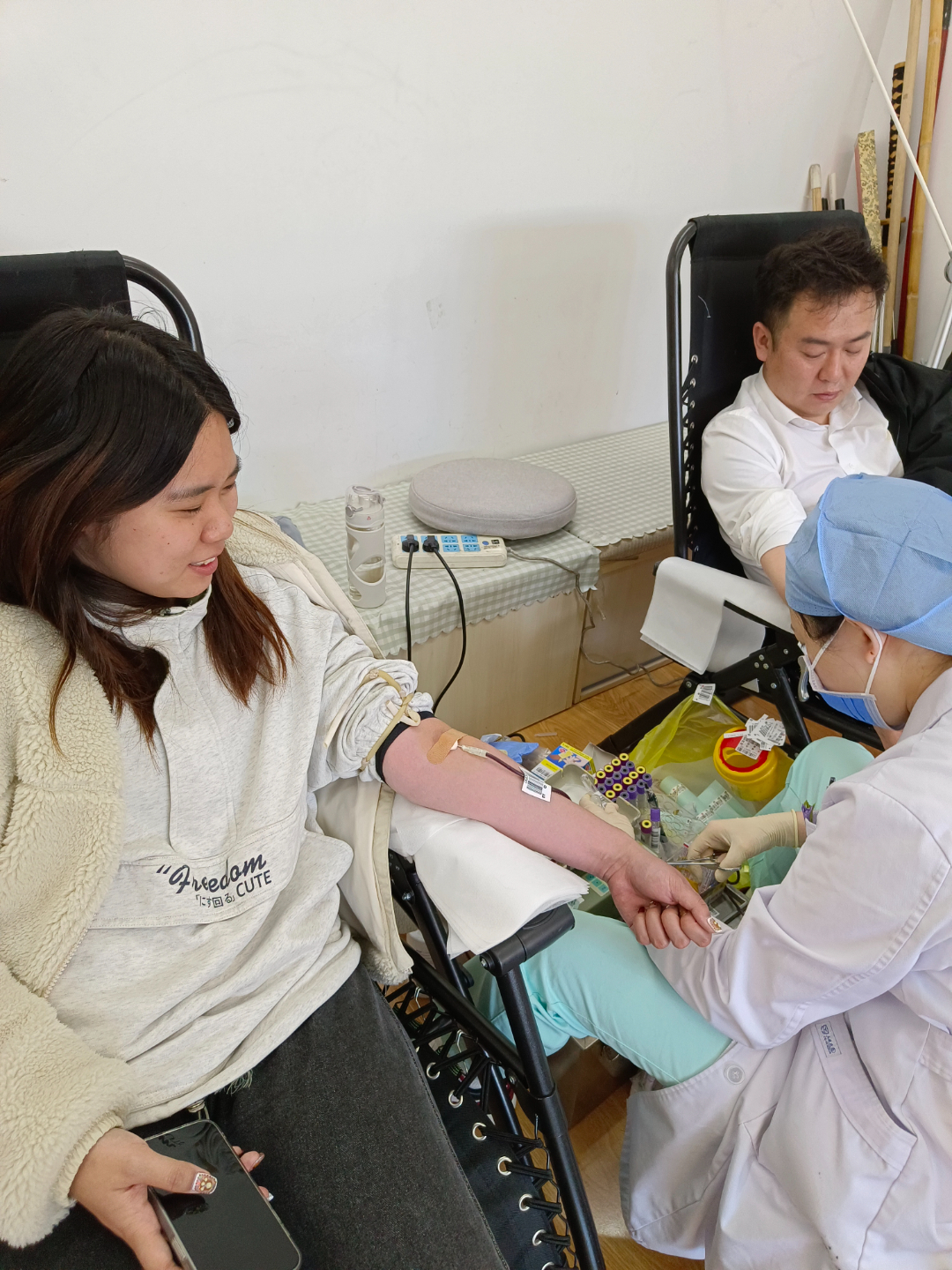 涓涓热血,情暖初冬 | 北京地铁22号线04标项目部组织员工参与无偿献血