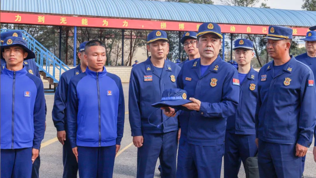 云南省森林消防总队齐兴彬总队长带工作组深入新训大队现场办公_澎湃