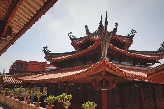 酒店控都熟悉的泉州青普文化行馆,就设在景区之内,顶有名的酒店都在