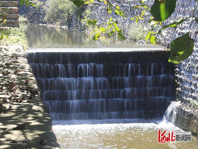 "南沟门小流域位于野沟门水库上游,属海河流域子牙河水系滏阳河支流.