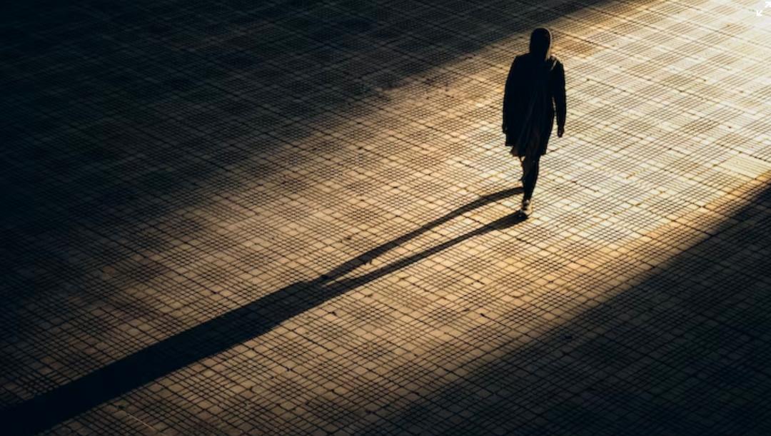 "不想上班,不想出门,只想躺着",他们被确诊为中重度抑郁_澎湃号·政务