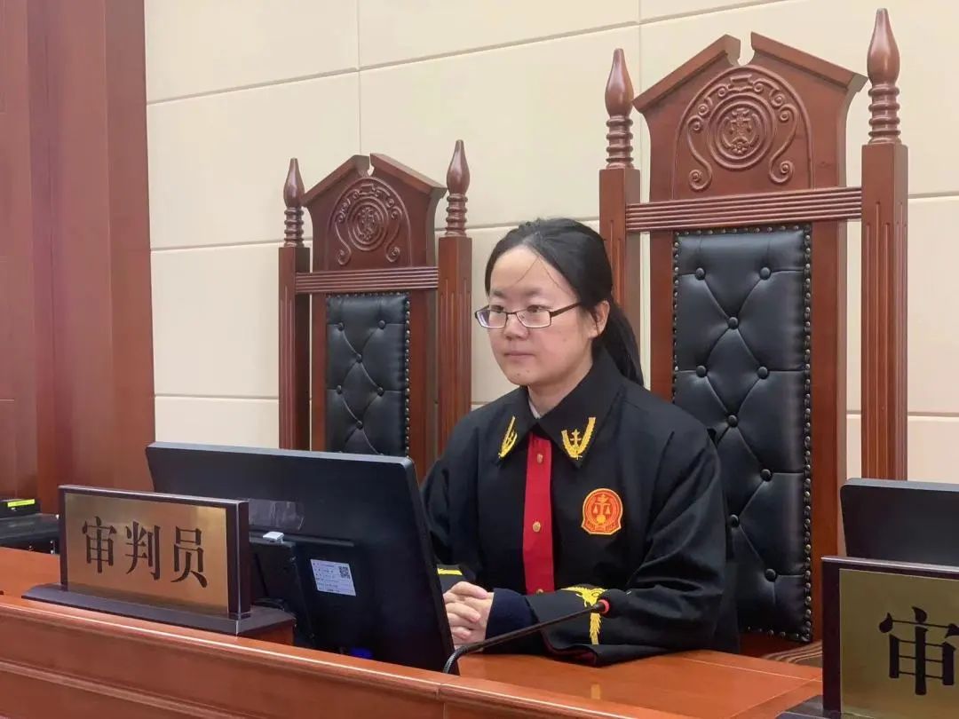质效双优 比学赶超丨带你感受小额速裁法官的一天……