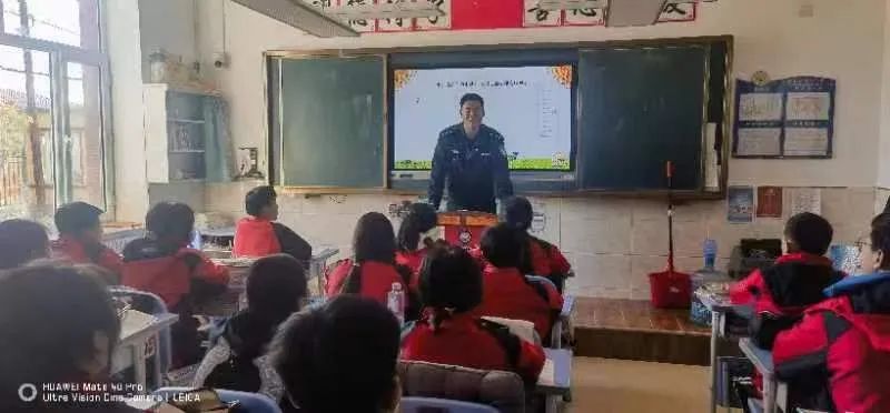 警校融合丨大孤山派出所法治副校长普法课产生共鸣,不给个赞过分了!