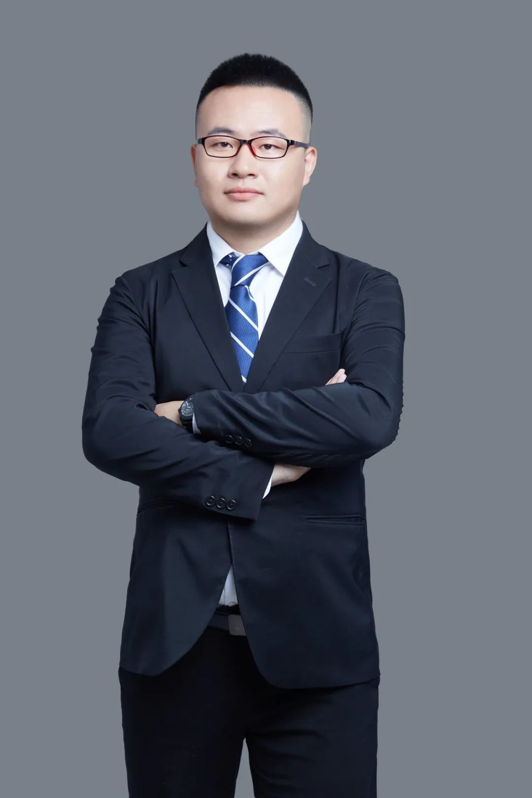 李雪飞:以身作责,做学生的良师益友