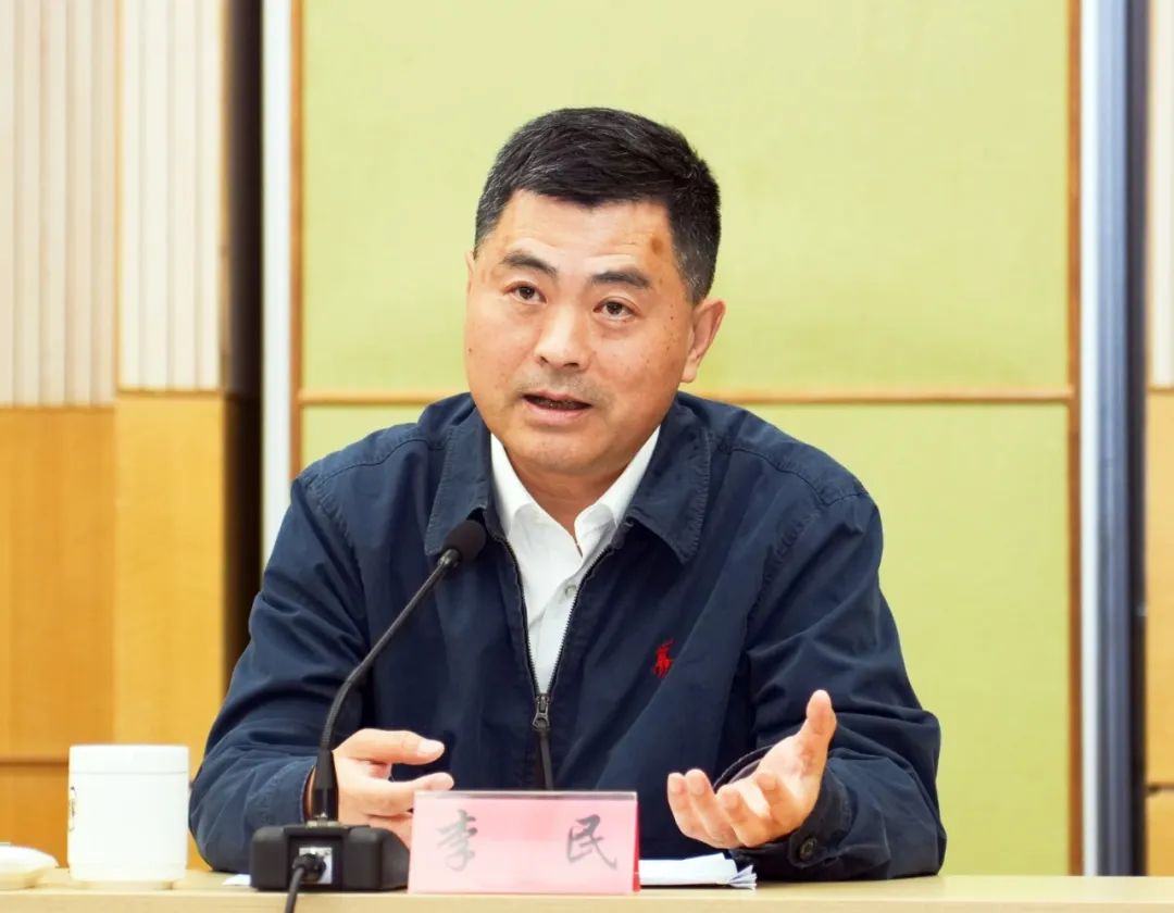 欧美同学会党组书记,秘书长李民一行来奉调研海归小镇