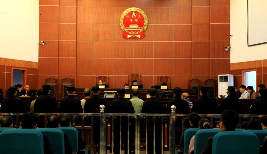 警示教育筑防线以案为鉴促廉洁江永县人民法院开展职务犯罪庭审观摩