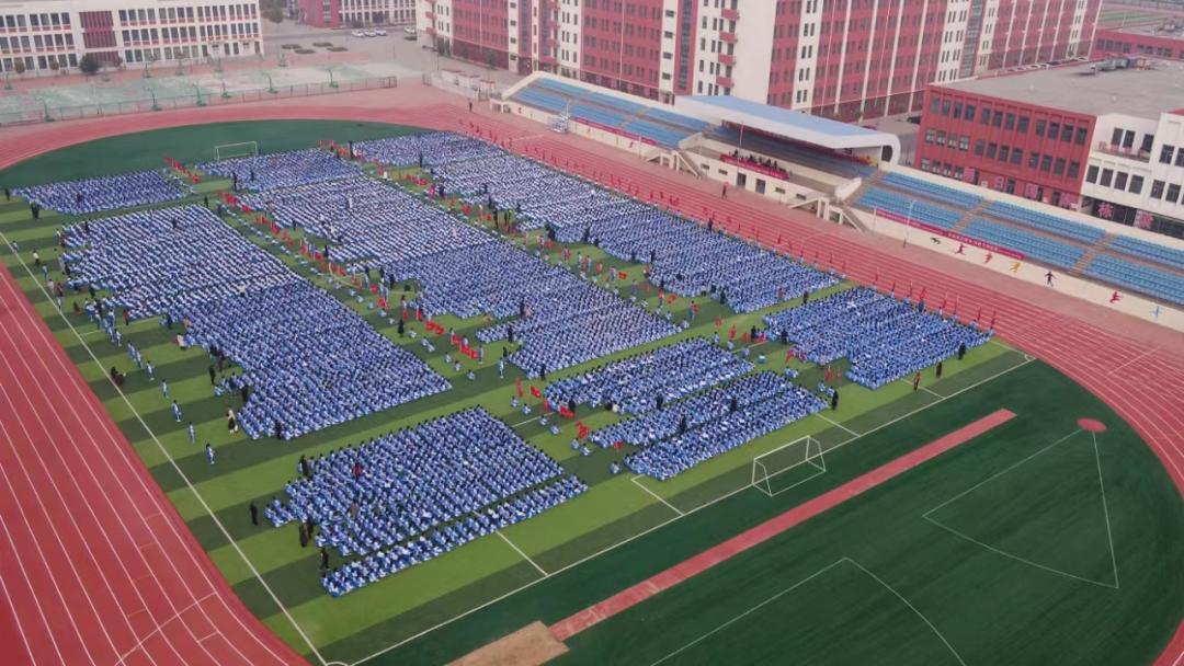 泊头法院走进市第四中学举行普法进校园主题法治宣讲活动