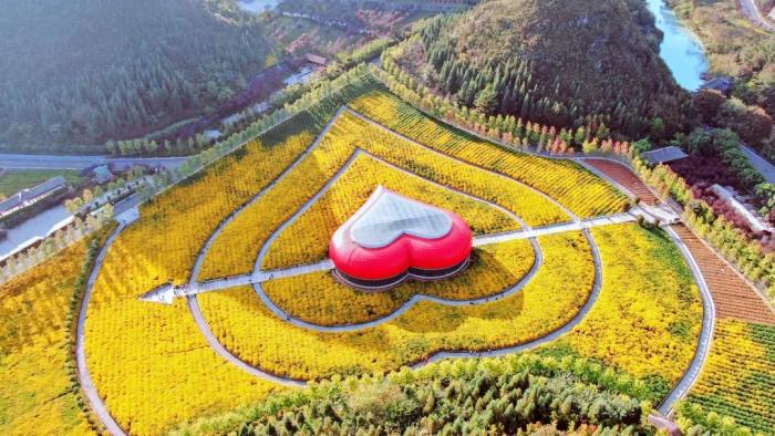 文旅融合 创新示范 | 阳光谷旅游度假区:"旅游 "丰富业态,老厂区焕发