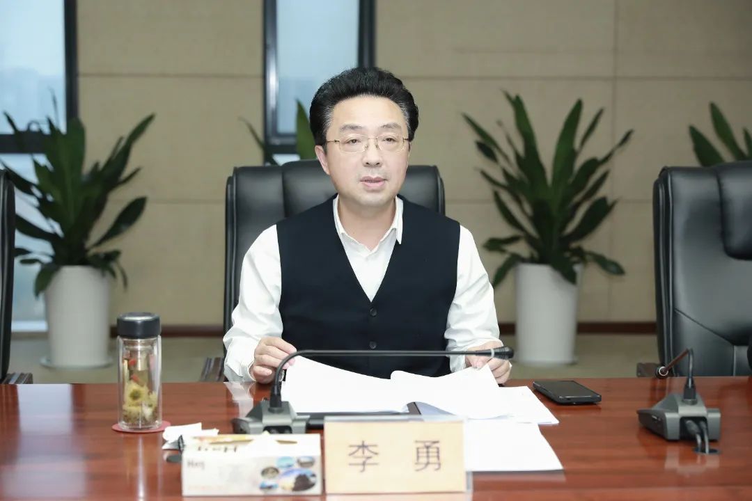 区委书记,徐州淮海国际港务区党工委书记,管委会主任李勇讲话,区委副