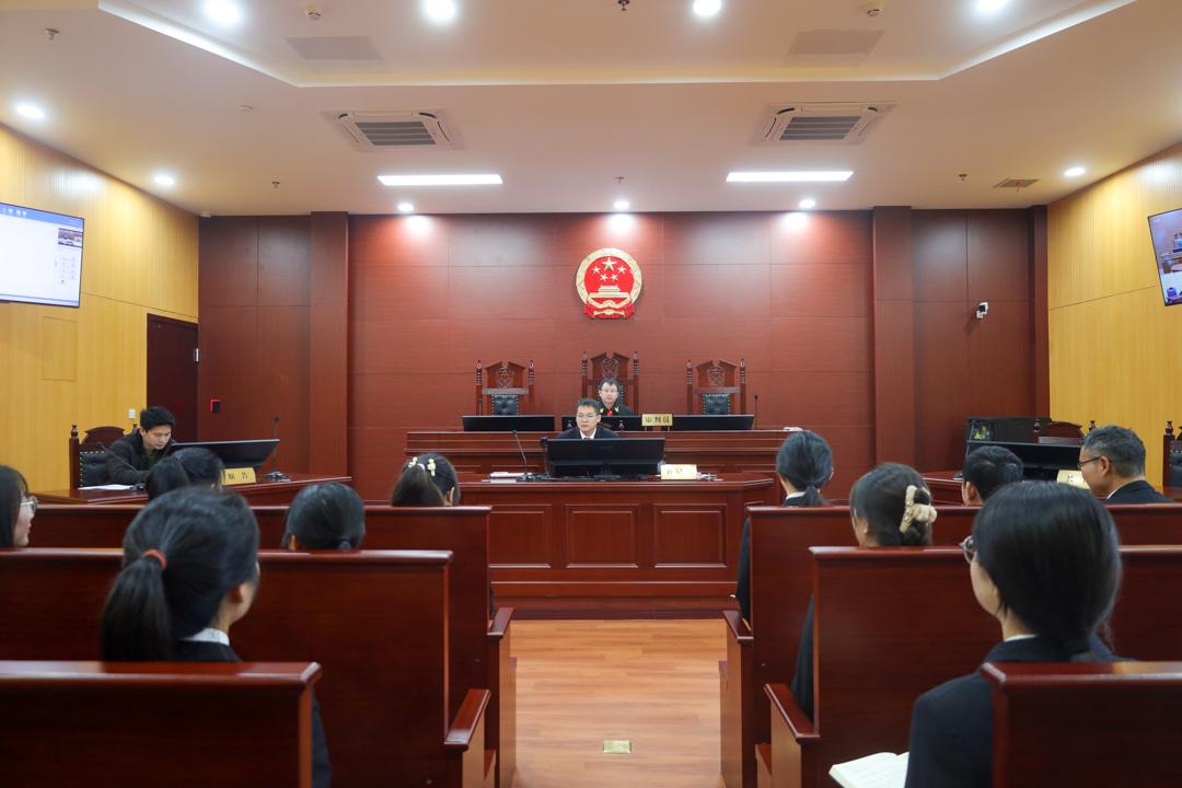 庭审现场 | 余江法院组织青年干警现场观摩庭审