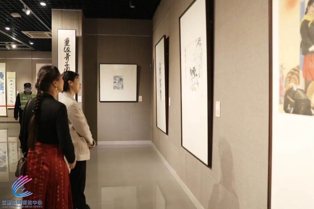 此次展覽圍繞芥子園書畫院藏品,以及李漁在夏李村伊園隱居時創作的