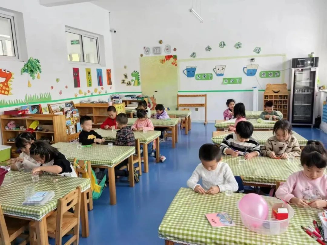 幼儿园科普小知识板报_科普进园科技展示活动_幼儿科学启蒙教育