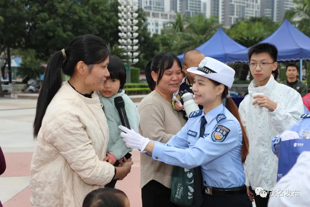 倡导文明交通,茂名公安交警部门启动"122全国交通安全日"主题宣传