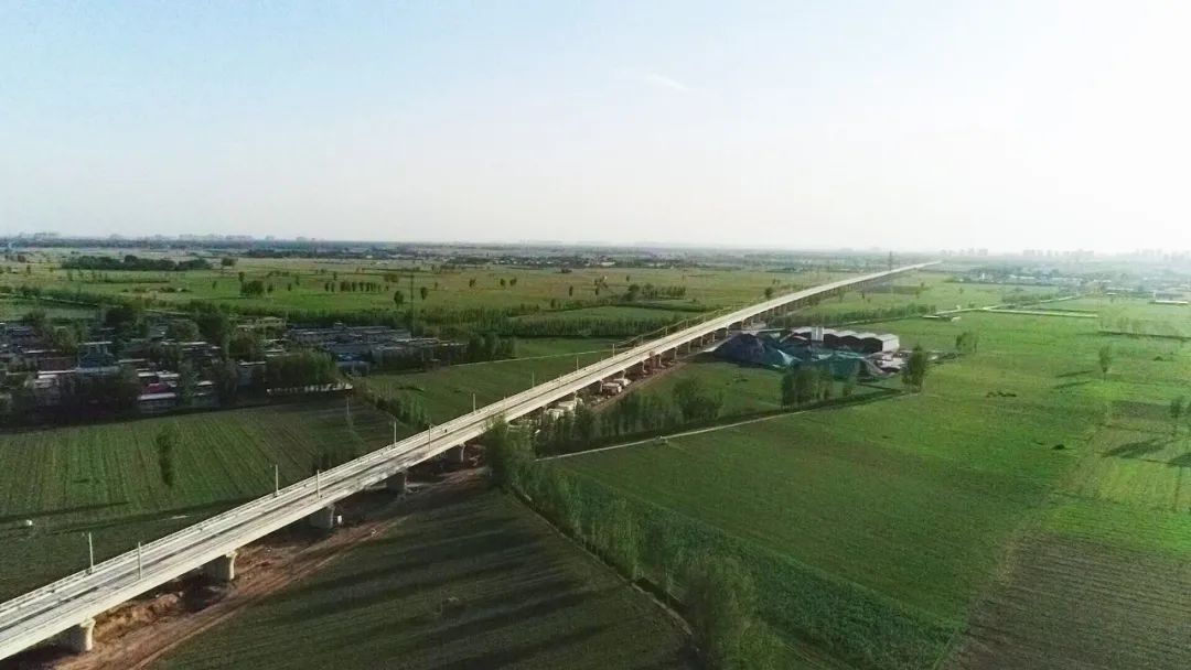 卫辉特大桥随着郑济高铁的开通,"绕道而行"摇身一变"直线联系",让济南