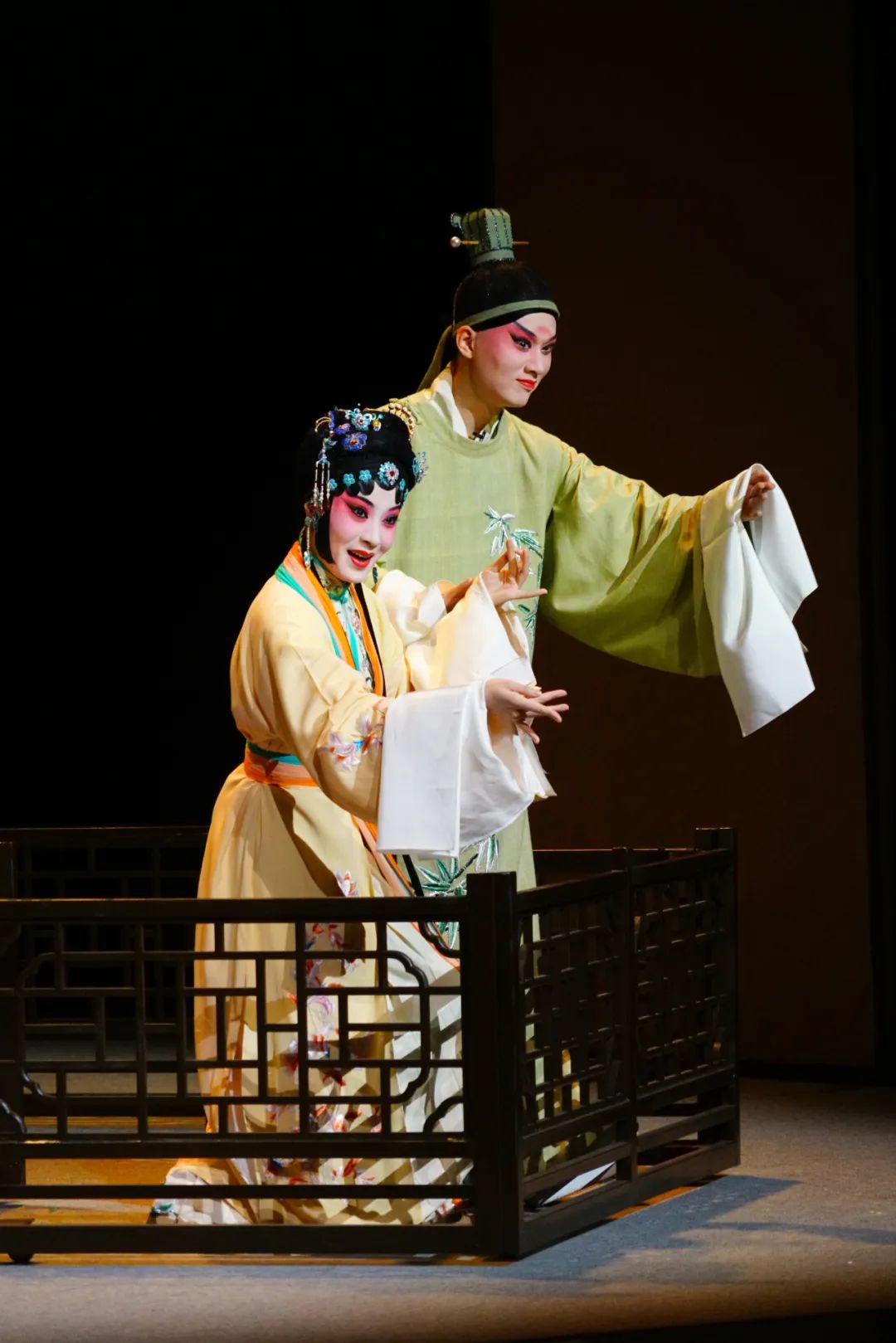 开票| 昆剧《描朱记》:二十年后,她终于不再是苏轼的"梦中人"_澎湃号
