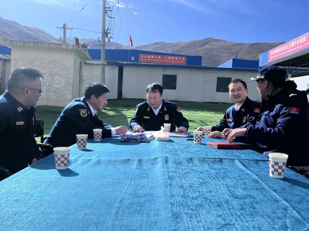 山南支队圆满完成第43届雅砻物资交流会消防安保工作