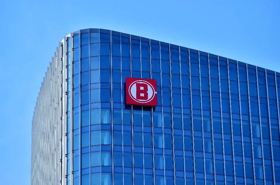 中海地产前11月销售额2870亿涨11.8% 斥资千亿拿地新增货值2292亿行业居首