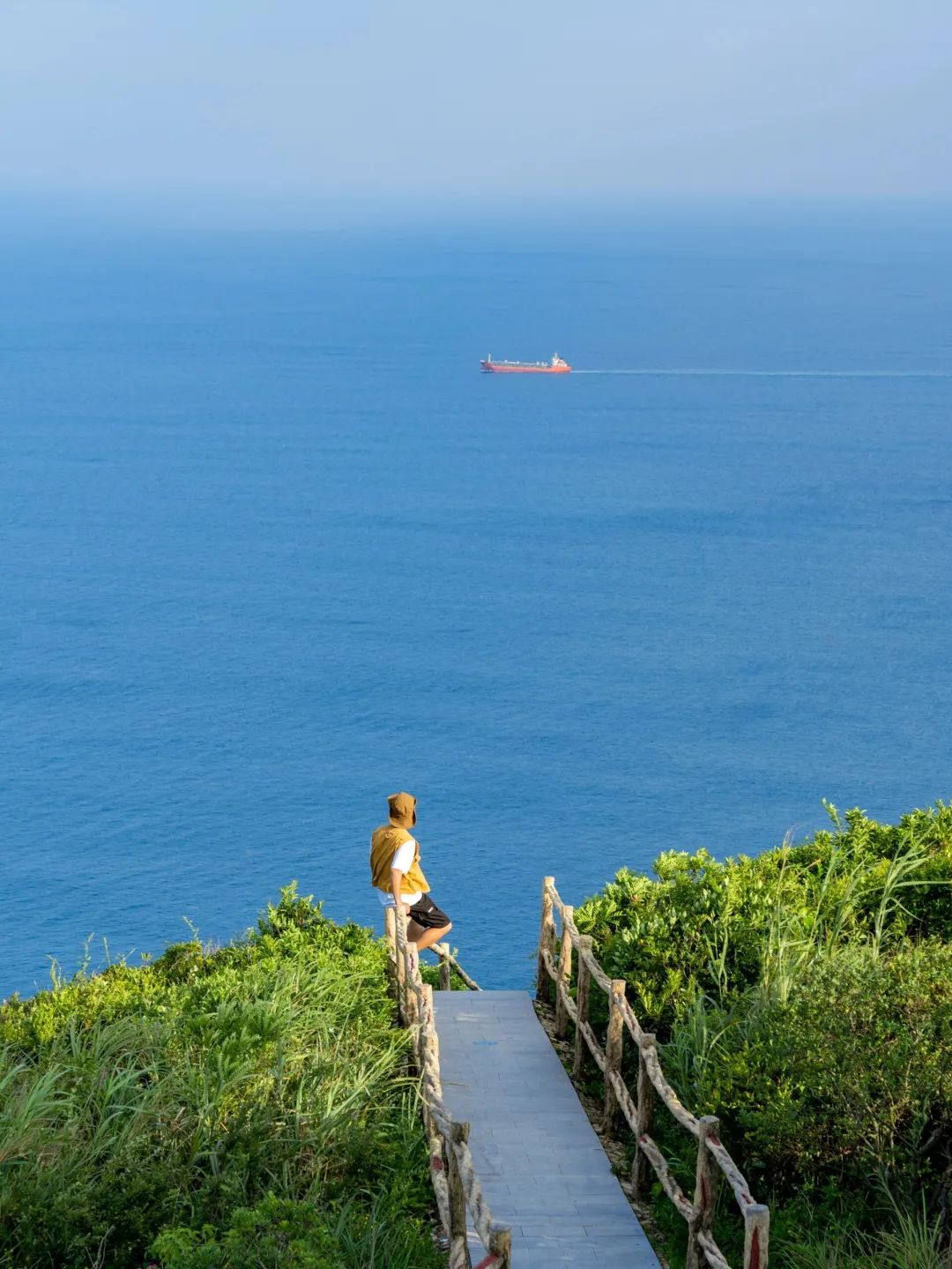 比鎌倉還美的26℃海島,人少又便宜,果凍海不輸馬代