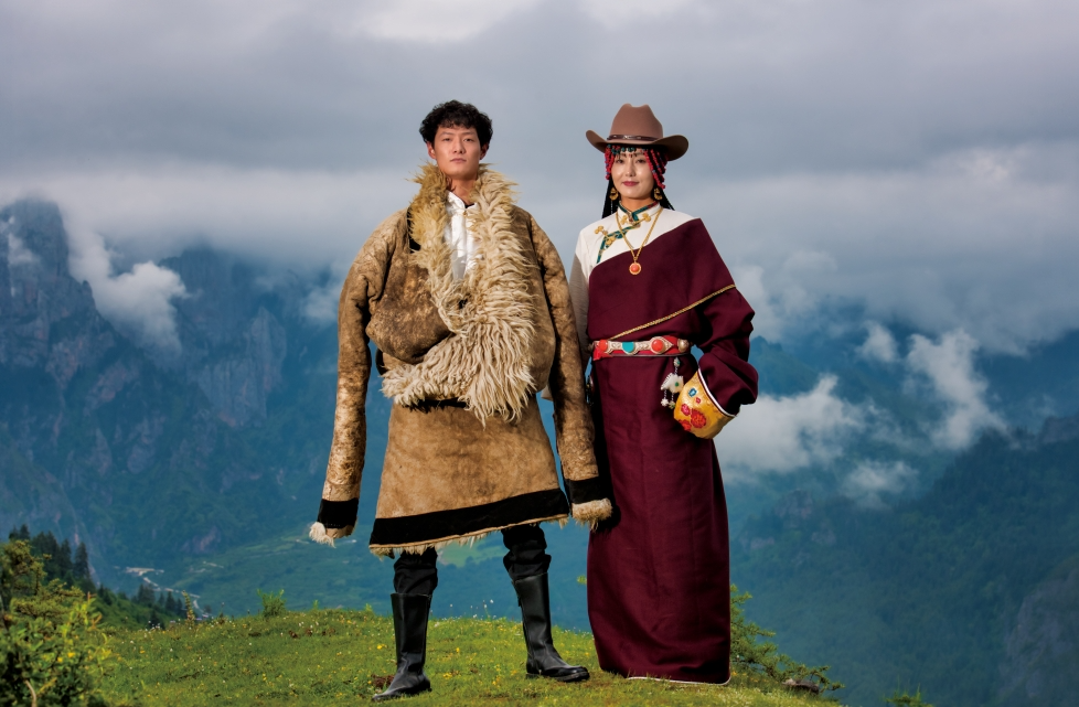 迭部服饰有多惊艳!看完狠狠心动了._澎湃号·政务_澎湃新闻-the paper