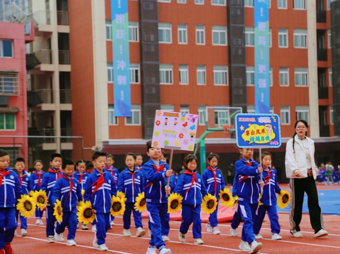 学校应该主动承担起培养学生良好习惯的责任