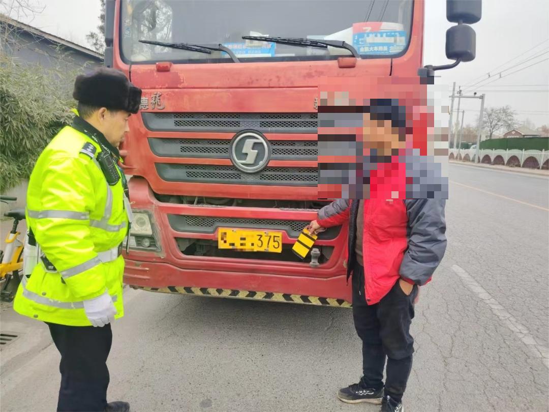 检查手套怎么说咱就是说，这手套戴的不是地方吧？_https://www.jmylbn.com_新闻资讯_第8张