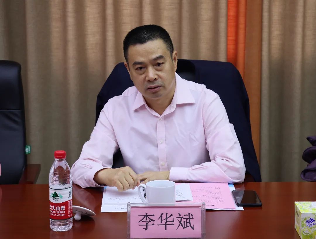 《中国审判》杂志社到石峰区法院调研