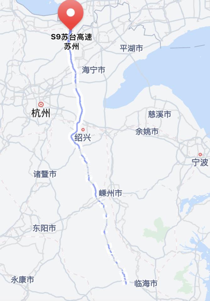 經湖州,嘉興,接已建成通車的錢江通道,通過杭紹臺高速公路,直達台州