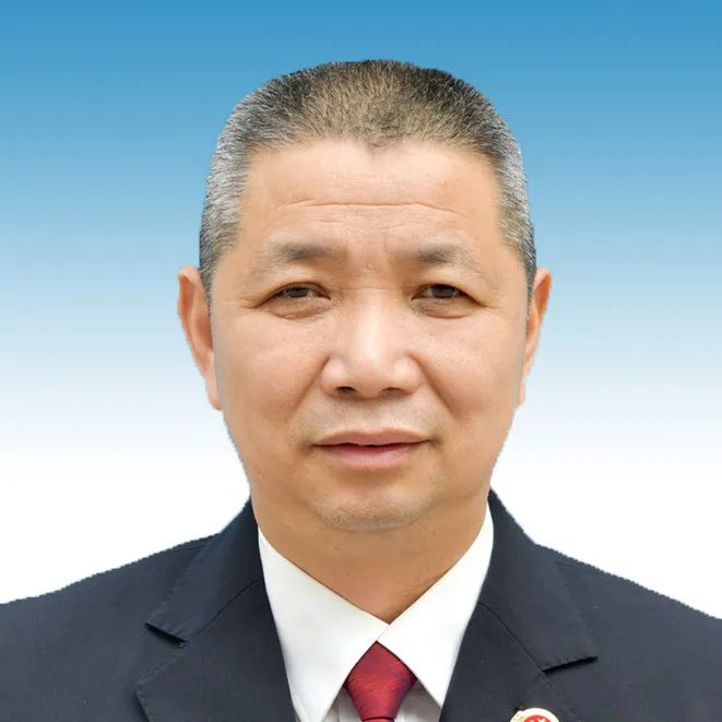 主题教育·身边的榜样丨曾泰:以匠心守初心的"实干派"检察官_澎湃号