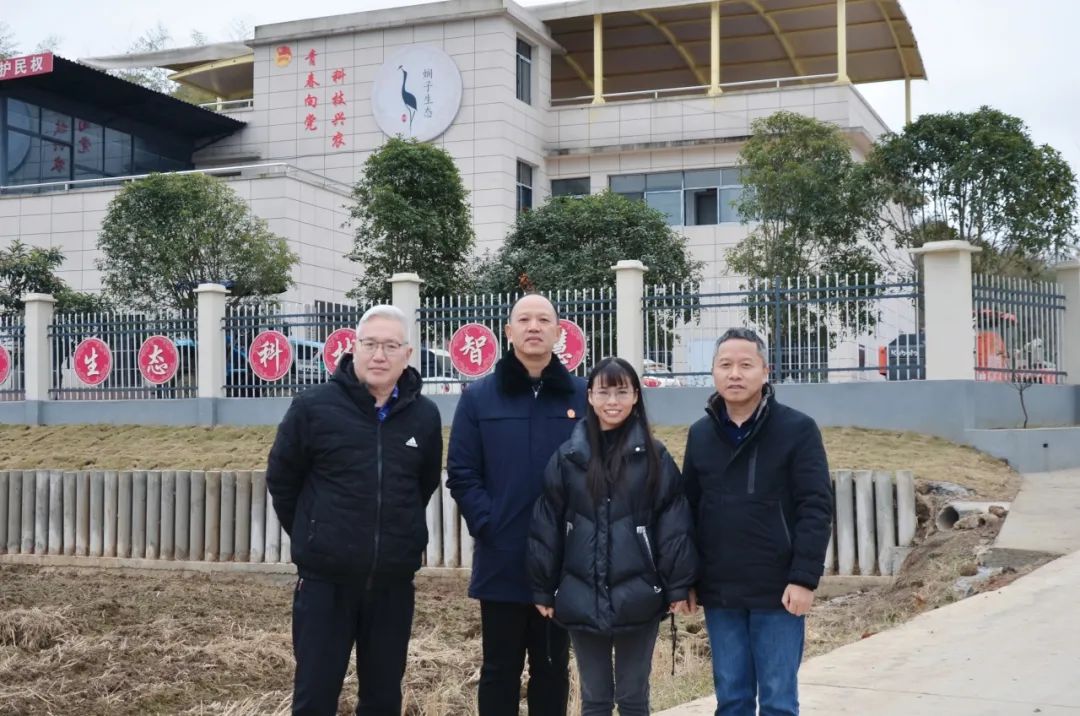 登门问计 共谋发展——赤壁法院张道才院长走访全国人大代表田淑娴