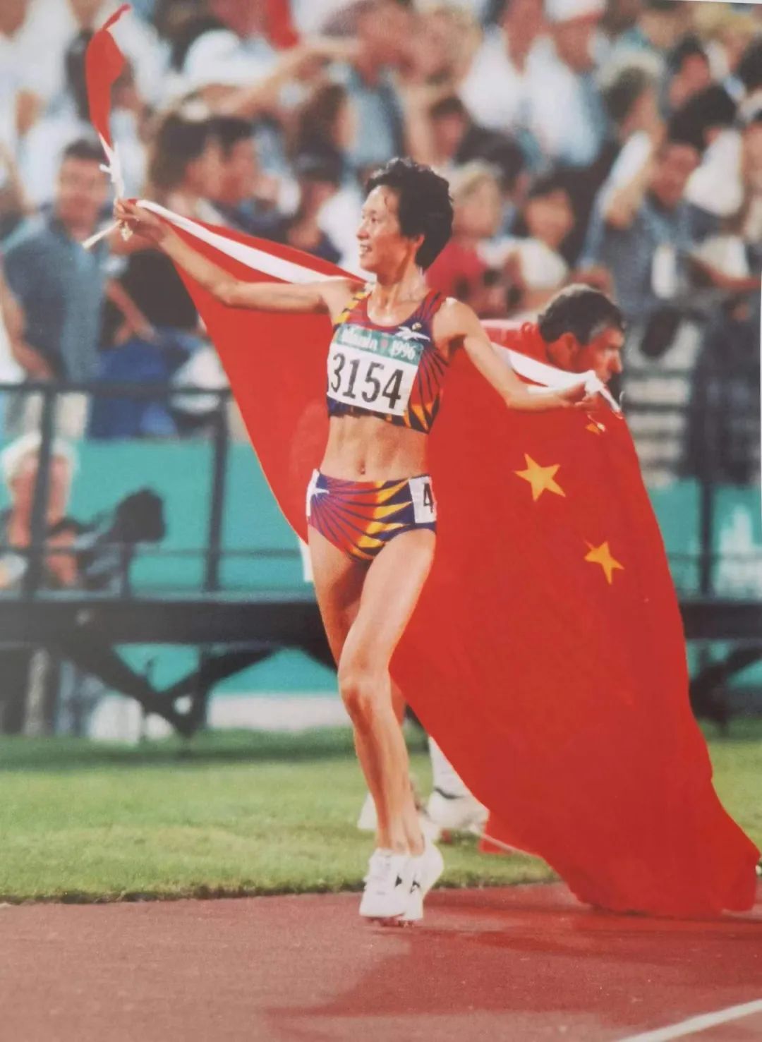 "东方神鹿",奥运冠军王军霞送祝福,共赴冰雪之约,感受东极魅力