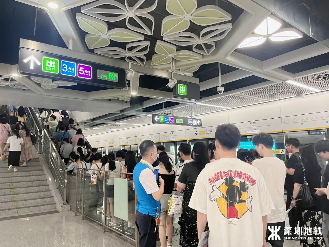 坐着地铁去看海!深圳地铁8号线二期正式开通_澎湃号·政务_澎湃新闻-The Paper