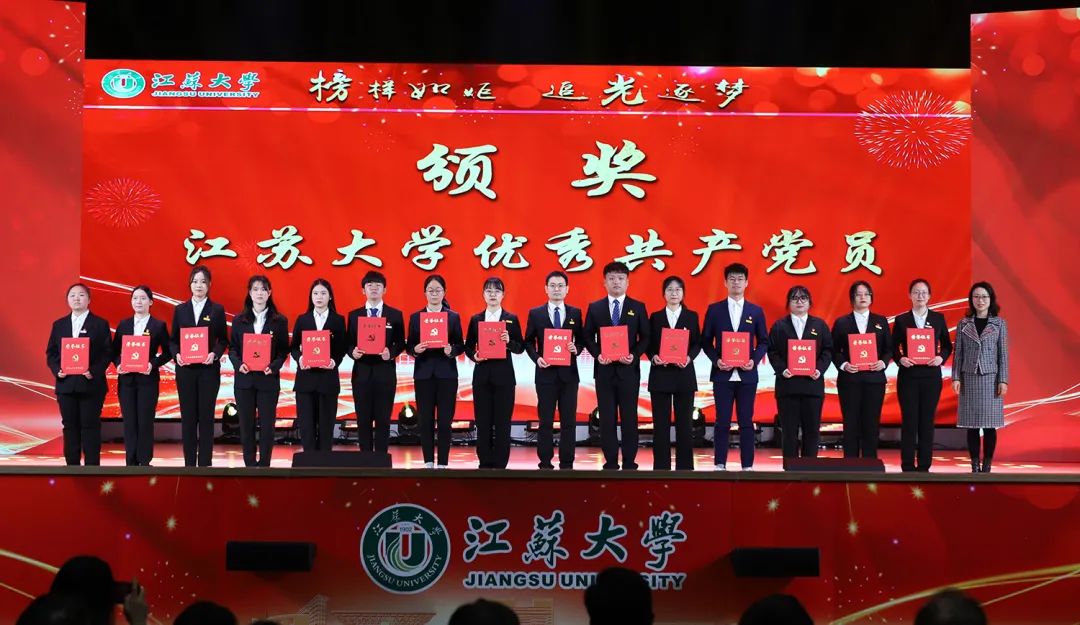 李洪波为获得2023年中国国际大学生创新大赛国赛金奖,银奖的