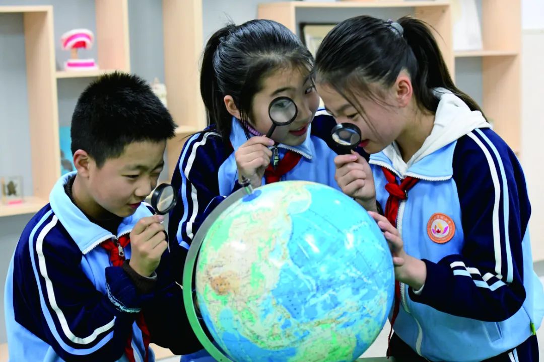 雨花区枫树山莲湖小学图片