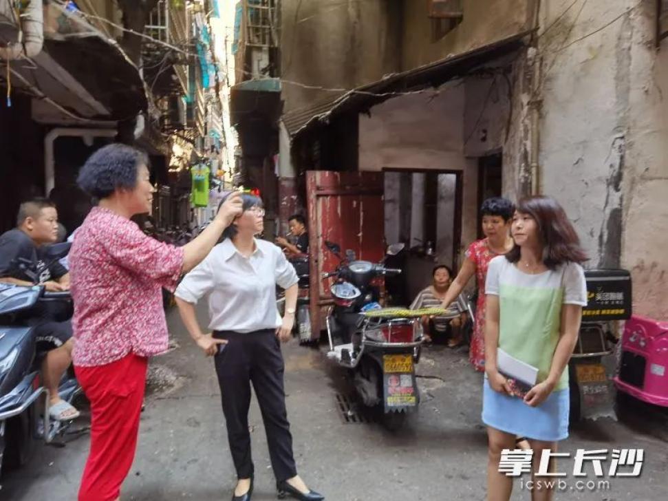 4,片区改造成为了群众反映强烈的烦心事,揪心事.