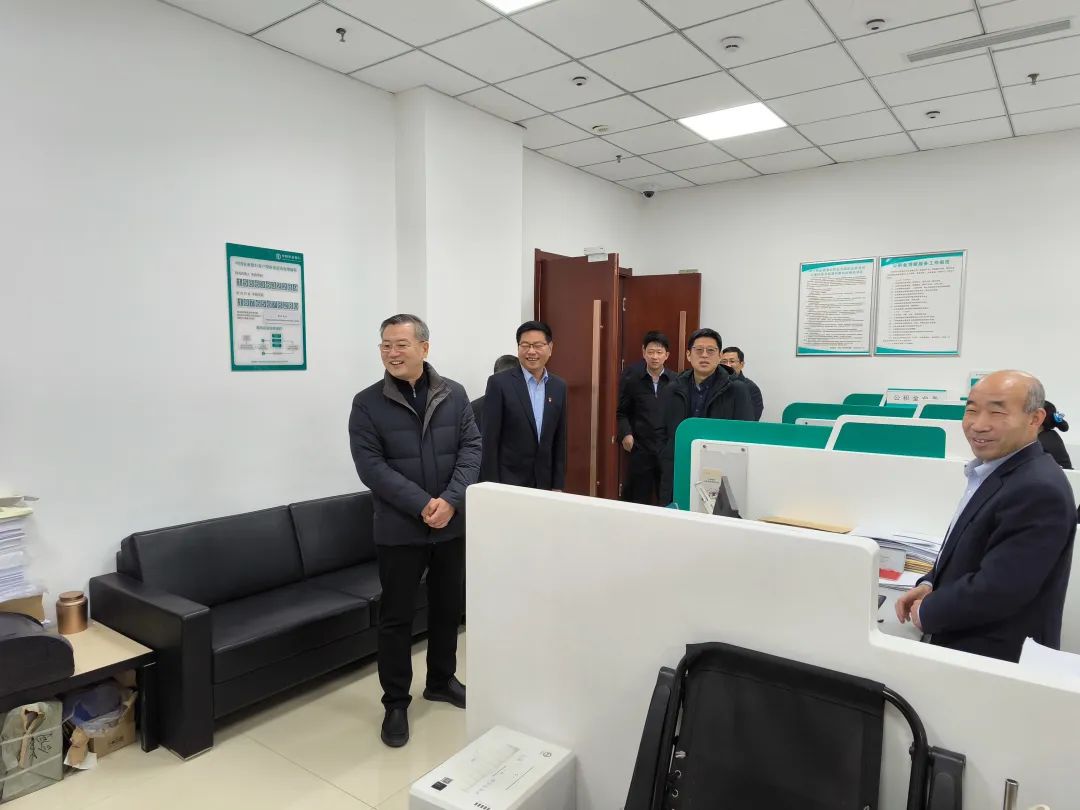 张龙江到区税务局,农业银行峡山支行走访慰问一线干部职工