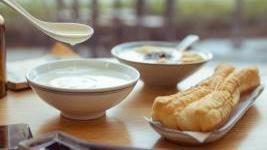 上海早餐“四大金刚”，到底健康不健康？丨追《繁花》聊养生