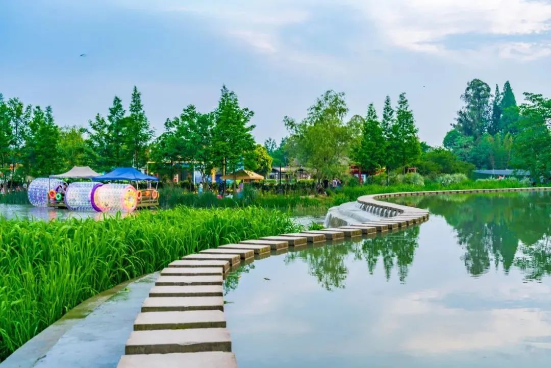 温江幸福田园湿地公园图片