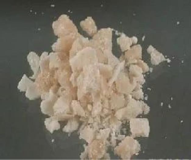 毒合 成 毒 品冰毒晶体> 冰毒片剂(麻古)  p>冰毒主要有两种形态,包括